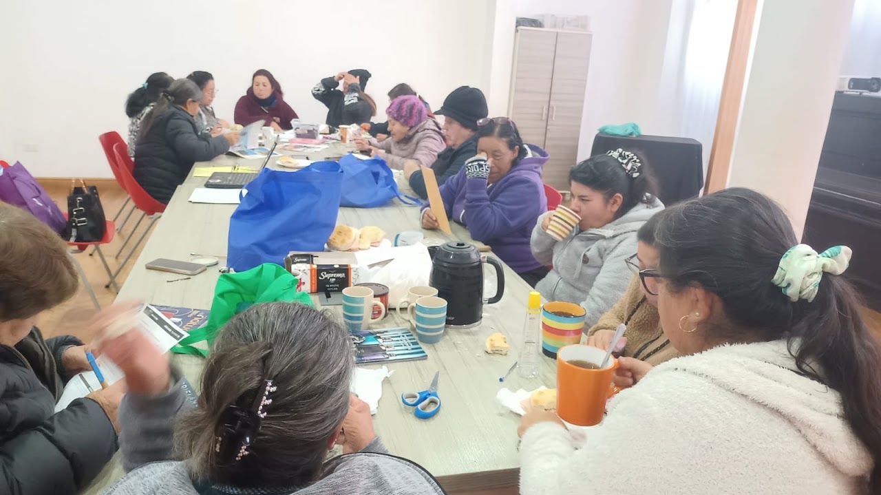 Taller Prodemu "Empoderamiento a través del Arte" en Cabildo